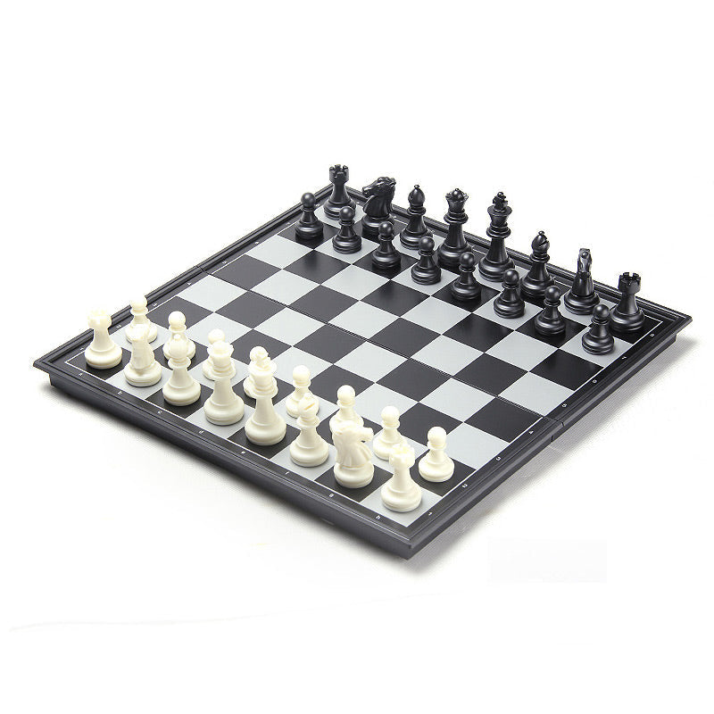 ♟️ Magnetni šah s zložljivo desko – igrajte kjerkoli! ✨