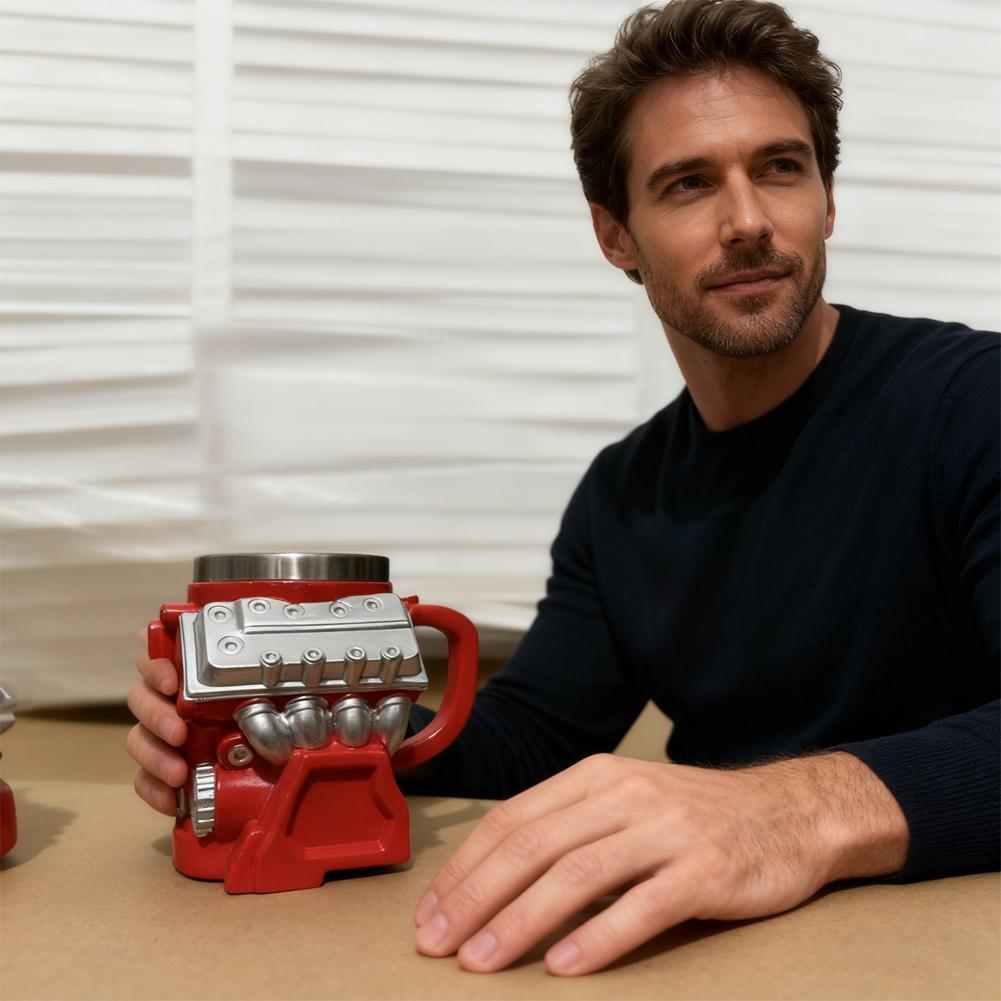 🏎️ V8 motor skodelica – za prave avto-fane zdaj! 😍