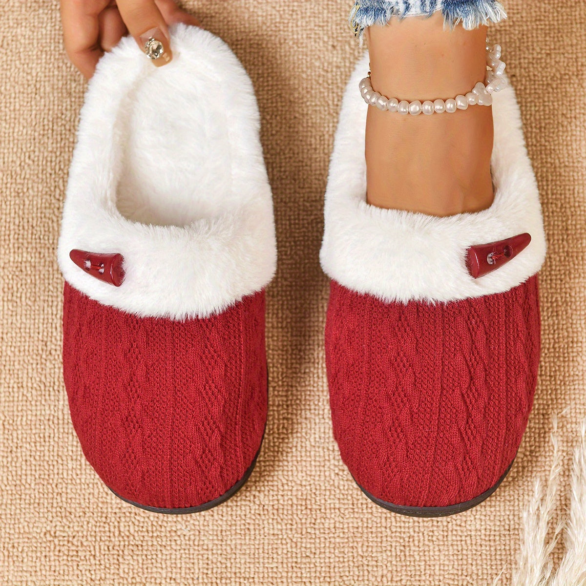 【🧦 Naj vam toplina in udobje v zaprtih prostorih ves dan pridejo prav!】Plišasti copati za notranje prostore s flis podlogo za toploto