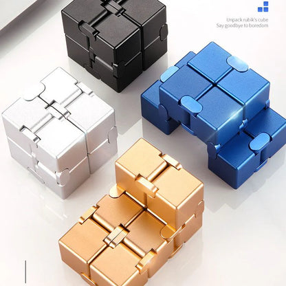 🔄 Neskončna kocka za lajšanje stresa – 360° vrtenje, sprostitev na vsakem koraku! 🧩