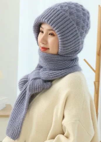 Vgrajena zaščita sluha Kapa, odporna proti vetru Šal