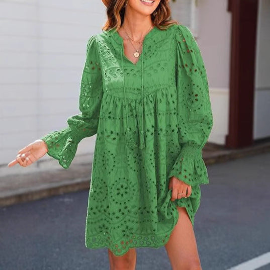 Novo v letu 2025 - Ženska ležerna čipkasta obleka z očesci