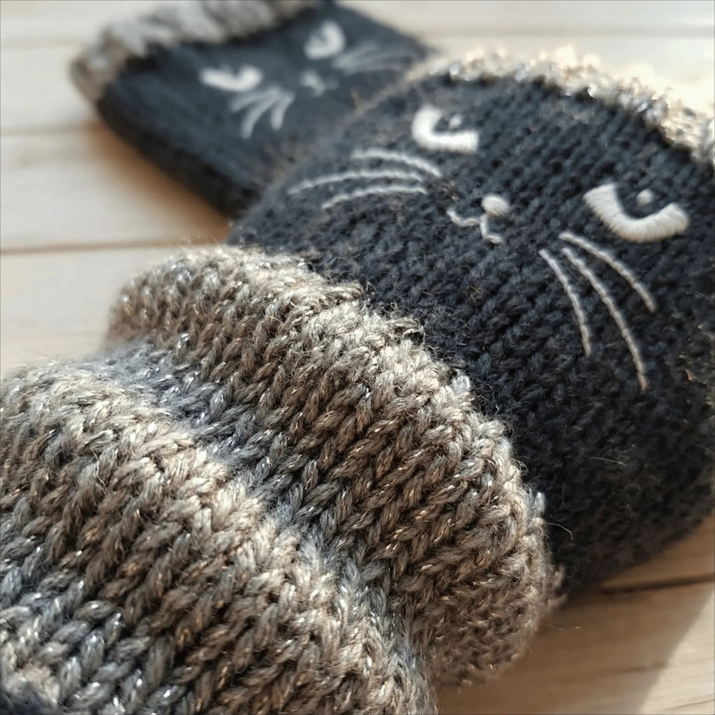 🌟 Rokavice Brez Prstov – Tople, Modne in Praktične! 🧶