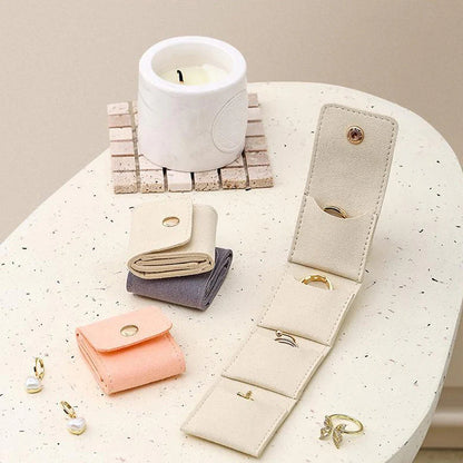 💎Zložljiv žametni organizator za nakit – kompakten, eleganten in potovalno prijazen dizajn z varnim zapiranjem na pritisk