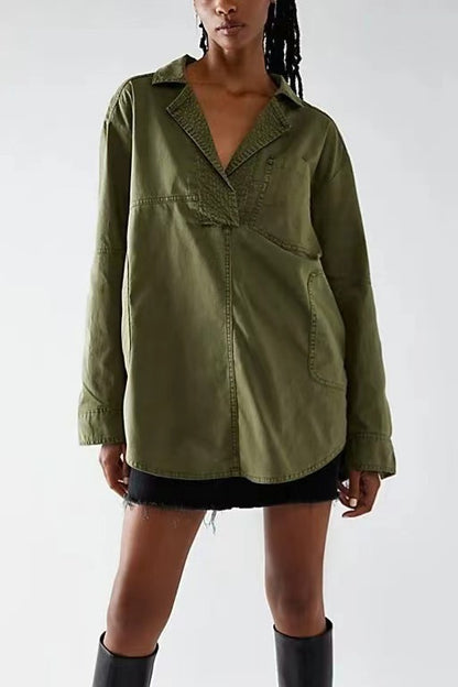 Šik in udoben pulover iz džinsa – V-izrez z gumbi + žepi za vsak dan!