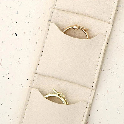 💎Zložljiv žametni organizator za nakit – kompakten, eleganten in potovalno prijazen dizajn z varnim zapiranjem na pritisk