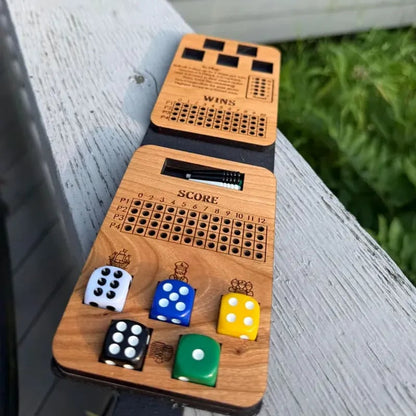 🎲 Ladja, kapitan, posadka – klasična lesena igra s kockami!