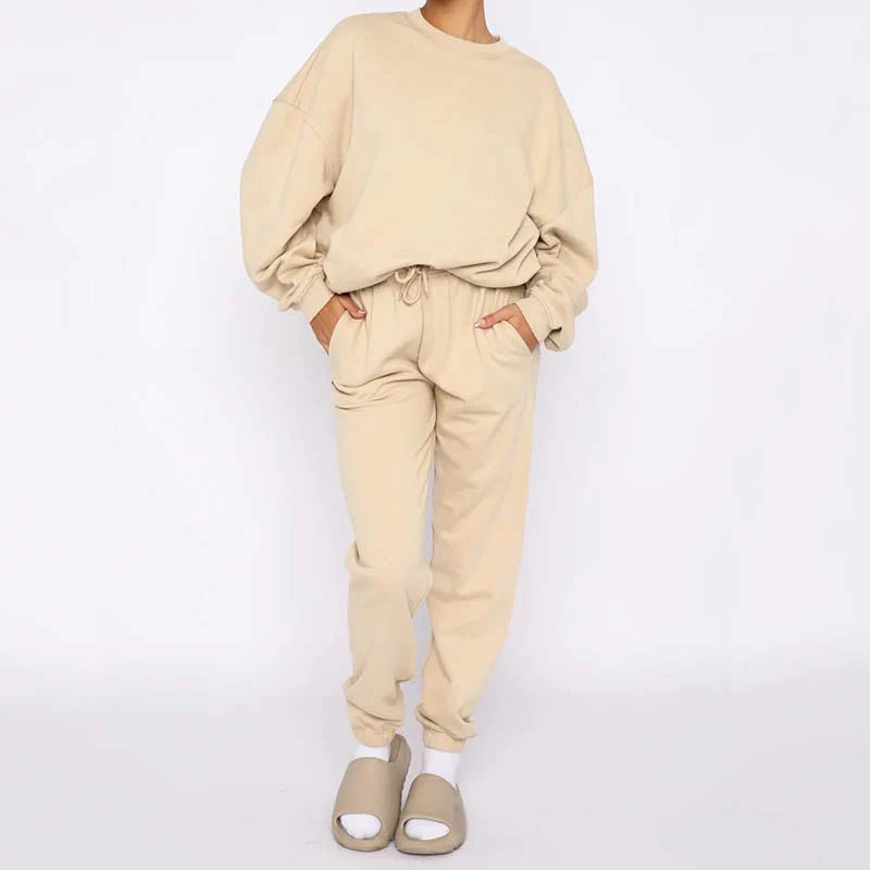 Ženski udoben dvodelni komplet v enobarvni barvi