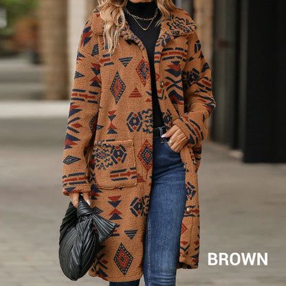 Ženska plaža z nadvojem