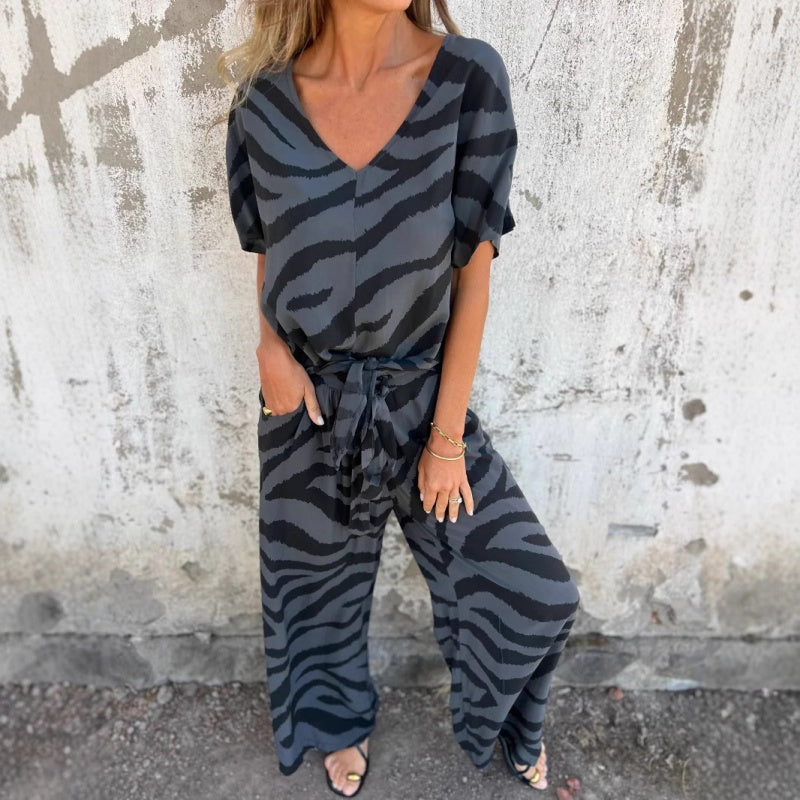 🦓 Dvodelni komplet z zebrastim potiskom za ženske!