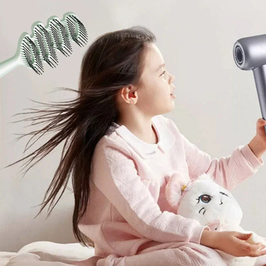 💆 Ukrivljen Glavnik Z Odprtim Robom – Nežna Skrb In Volumen Za Vaše Lase! ✨