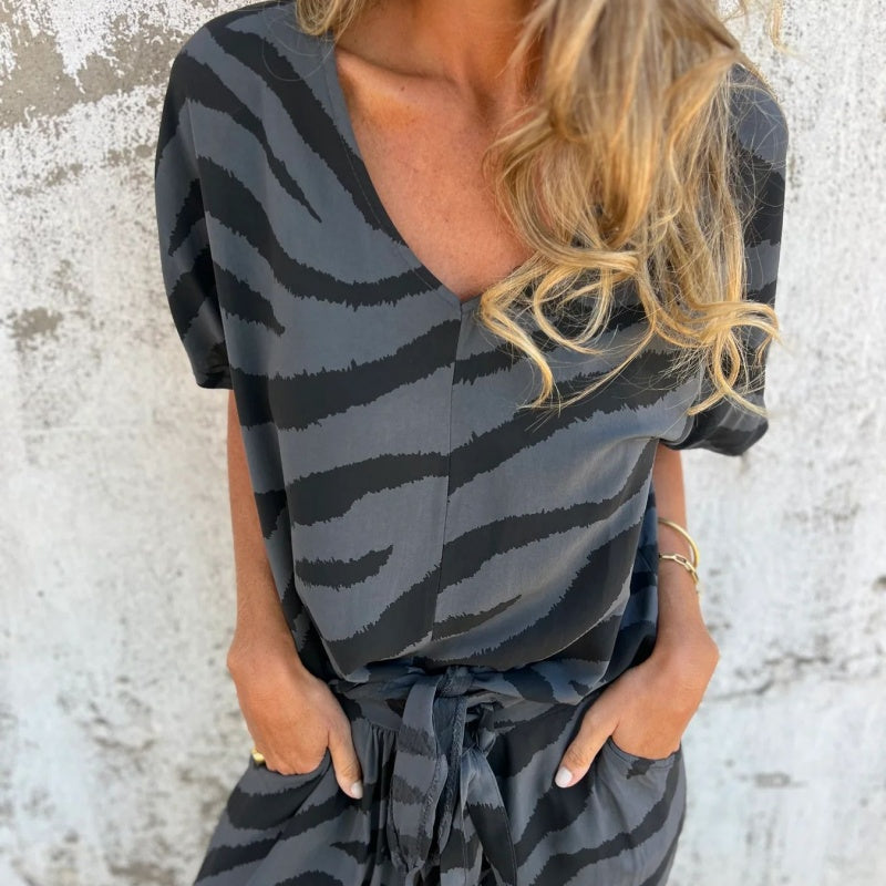 🦓 Dvodelni komplet z zebrastim potiskom za ženske!