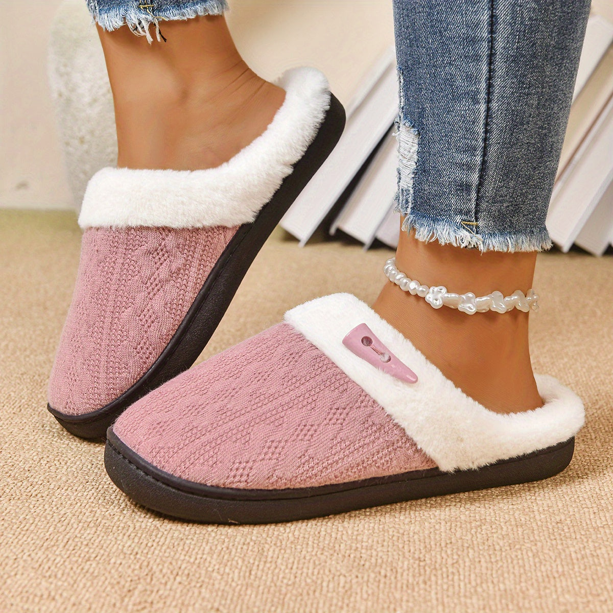 【🧦 Naj vam toplina in udobje v zaprtih prostorih ves dan pridejo prav!】Plišasti copati za notranje prostore s flis podlogo za toploto