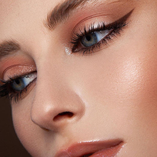 👀Dvojno senčilo za oči + črtalo – trajno, enostavno in slogno!